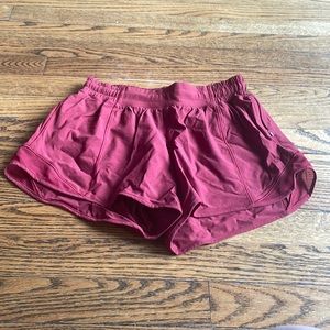 Lululemon hotty hot size 6